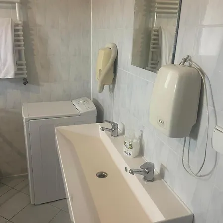 Tawerna Portowa * Uraz (Trzebnica)